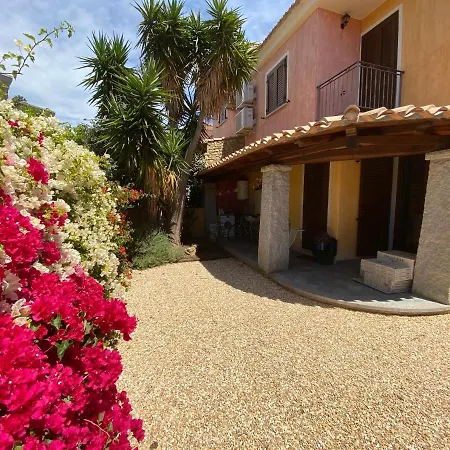 Дом отдыха Sa Villarose By La Via Del Mare Viaggi E Vacanze
