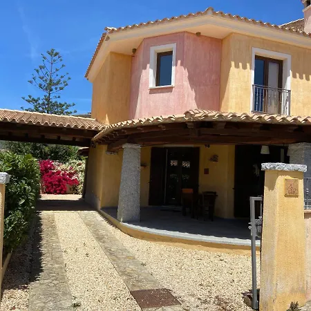 Vakantiehuis Sa Villarose By La Via Del Mare Viaggi E Vacanze *